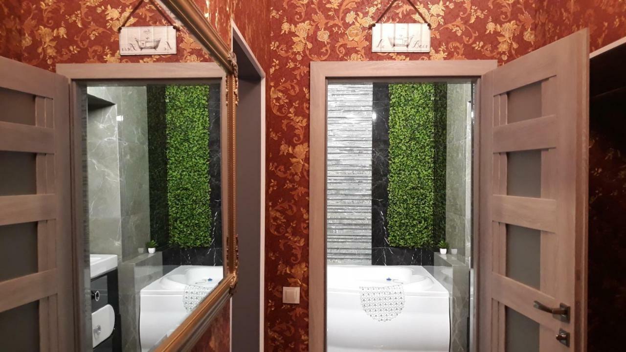 לבוב Delux Leopolli Apartments Near Shopping Mall Forum מראה חיצוני תמונה